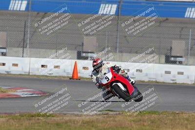 media/Nov-26-2022-Fastrack Riders (Sat) [[b001e85eef]]/Level 3/Session 3 Outside Turn 9/